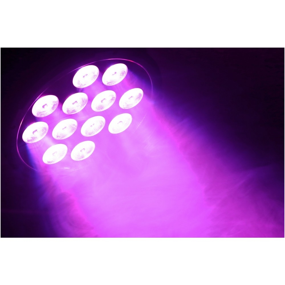 BeamZ BT300 FlatPAR 12x 10W 6-in-1 LEDs 151.310 9 BeamZ BT300 FlatPAR 12x 10W 6-in-1 LEDs 151.310 9