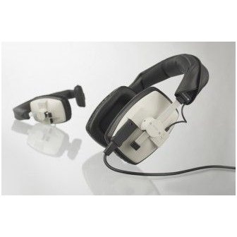 Beyerdynamic DT-100 400 ohm Closed Headphones 1