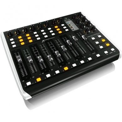 Behringer X-Touch Compact 1