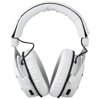 Beyerdynamic Custom One Pro 16 ohm Closed Headphones 2 Beyerdynamic Custom One Pro 16 ohm Closed Headphones 2
