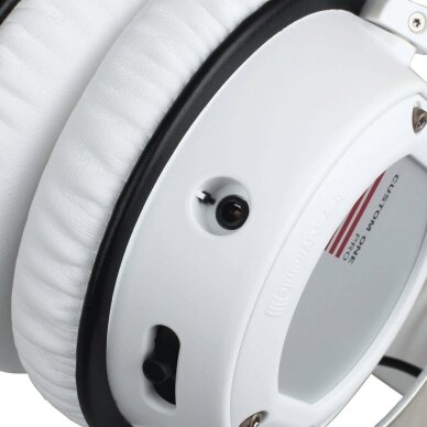 Beyerdynamic Custom One Pro 16 ohm Closed Headphones 4 Beyerdynamic Custom One Pro 16 ohm Closed Headphones 4