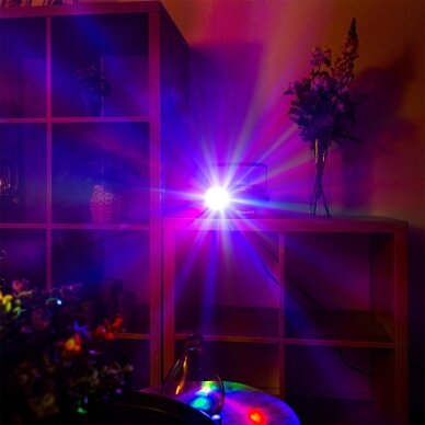 DŪMŲ MAŠINA SU LED ŠVIESOS EFEKTU BEAMZ S700-JB 160.420 11