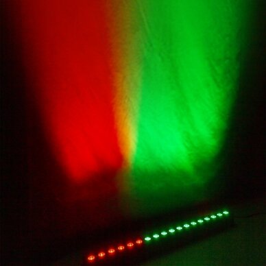 Beamz LCB183 LED BAR 18X 4W RGB 150.705 4 Beamz LCB183 LED BAR 18X 4W RGB 150.705 4
