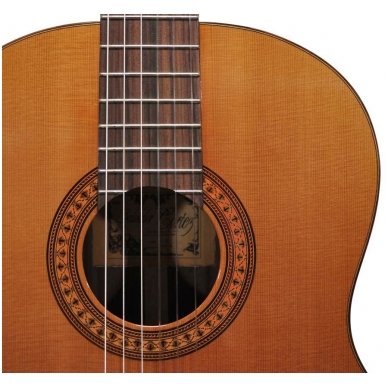 Classical Guitar Salvador Cortez CC-32 Solid Top Artist Series 2 Classical Guitar Salvador Cortez CC-32 Solid Top Artist Series 2