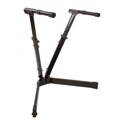 ULTIMATE SUPPORT V-STAND PRO 1
